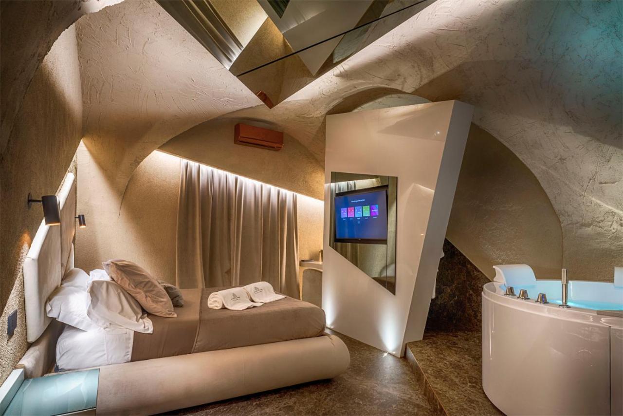 Le Suites Del Duomo Luxury Катания Экстерьер фото