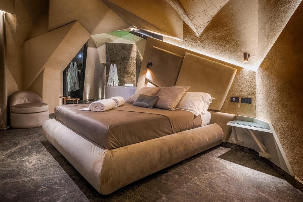 Le Suites Del Duomo Luxury Катания Экстерьер фото