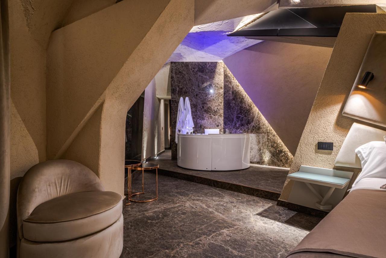Le Suites Del Duomo Luxury Катания Экстерьер фото