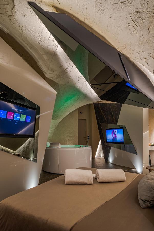 Le Suites Del Duomo Luxury Катания Экстерьер фото