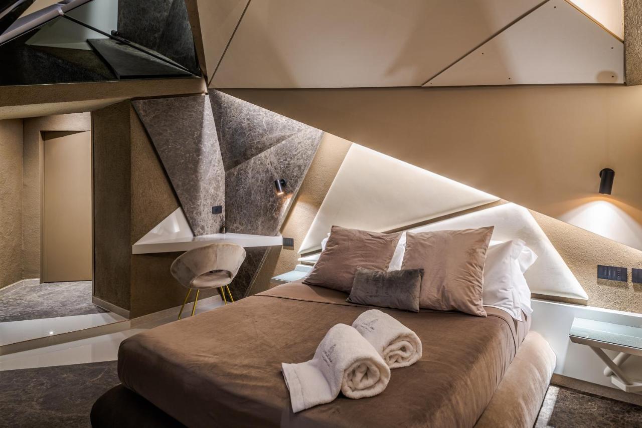 Le Suites Del Duomo Luxury Катания Экстерьер фото